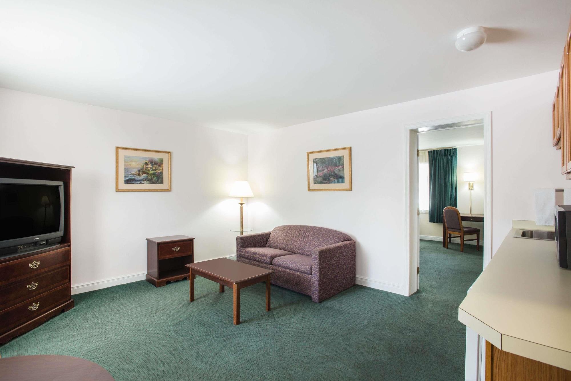 Travelodge By Wyndham Lake George Ny Εξωτερικό φωτογραφία