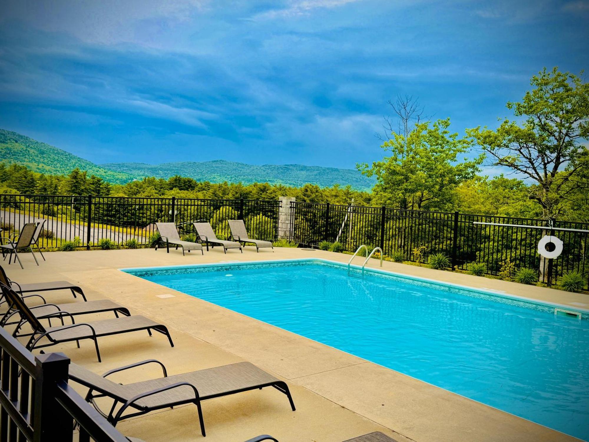 Travelodge By Wyndham Lake George Ny Εξωτερικό φωτογραφία